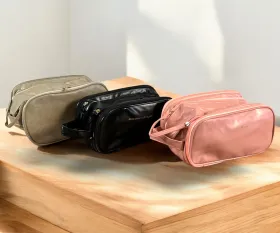 حقيبة مكياج صغيرة