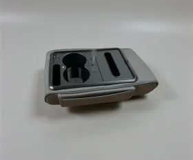 مسند ذراع سيارة مع مبخرة وعطر